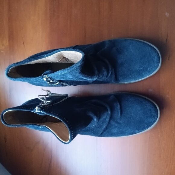 Sofft AQUA Midnight Navy Blue Suede Waterproof Wedge Booties - Picture 4 of 9